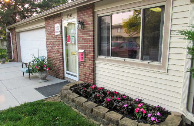 Southdale Square photos photos