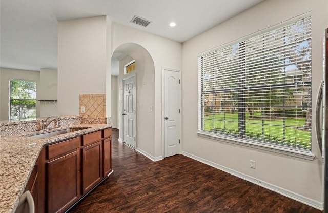 5520 KINGLETHILL Drive Gallery 4