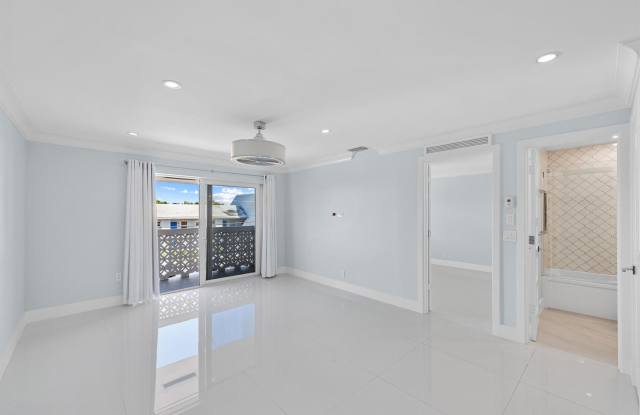 3220 Bayview Drive Gallery 3