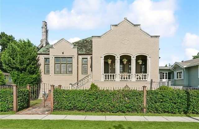 2437 JEFFERSON Avenue photos photos