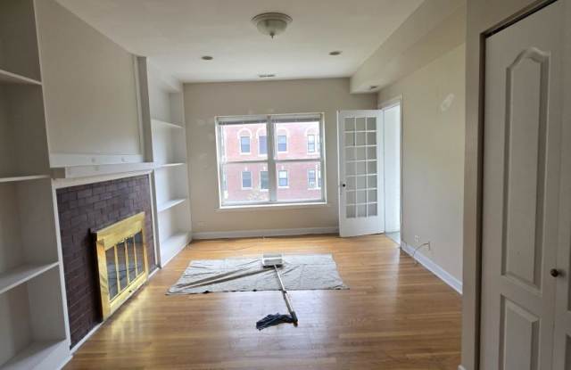 7458 North Greenview Ave. - 7458 North Greenview Avenue, Chicago, IL 60626