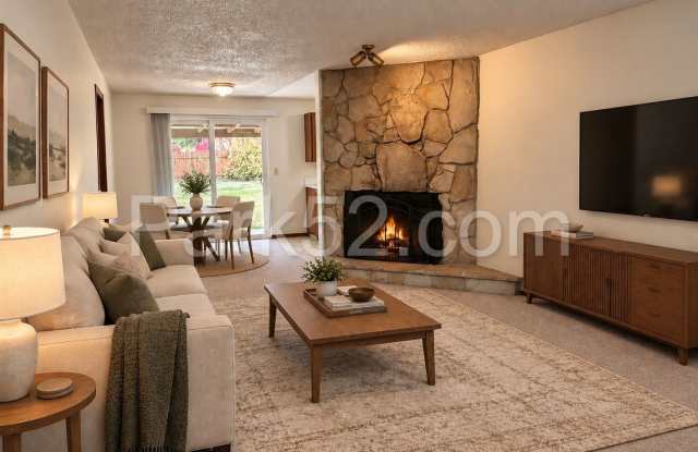 3 Bedroom Puyallup Duplex with 1 Car Garage! More Photos Coming Soon! Gallery 3