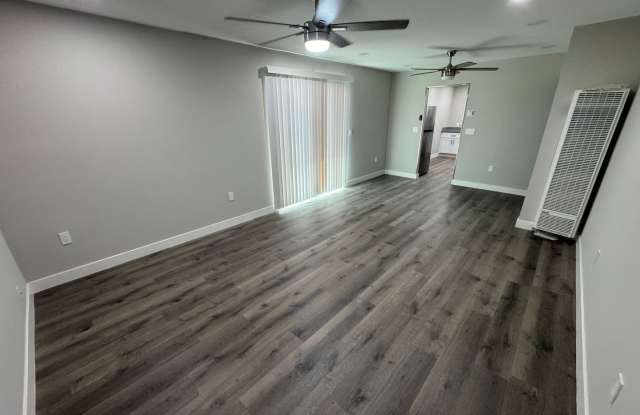 Recently Remodeled 2BD/1BA Duplex Near Downtown Livermore! photos photos