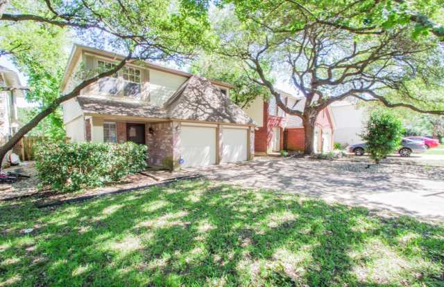 Great 4 bed 2.5 bath on Greenbelt photos photos