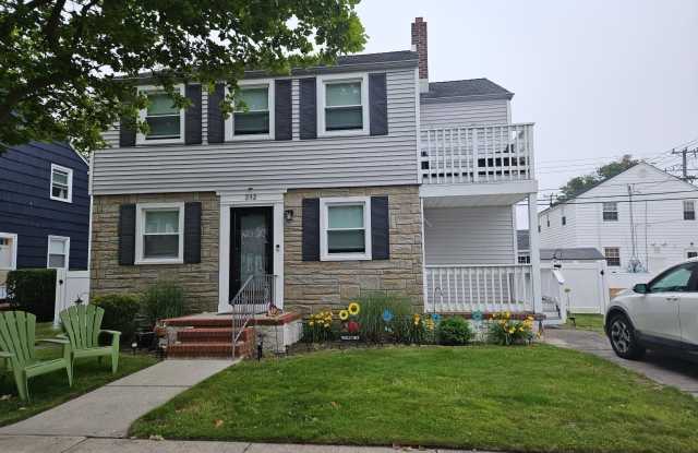212 N Wilson Ave photos photos