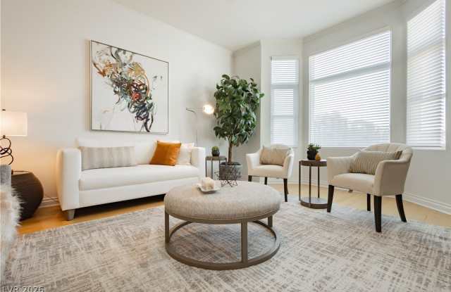 2220 Village Walk Drive Gallery 4