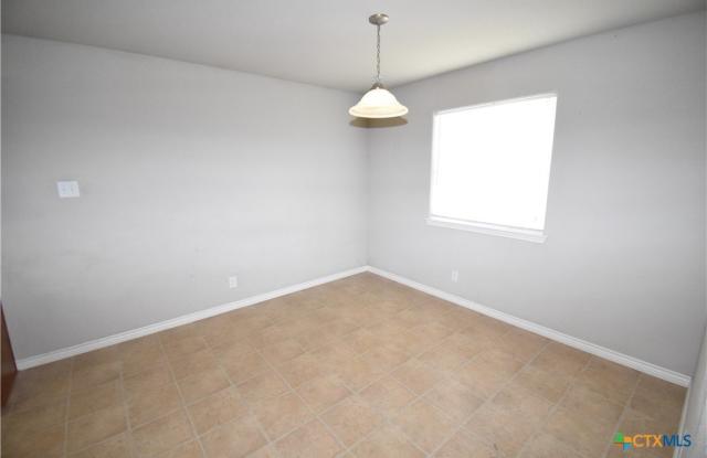 2702 Tarrant County Drive Gallery 4