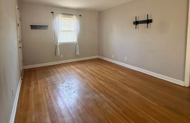 2623 Vail Avenue - 1 Gallery 2