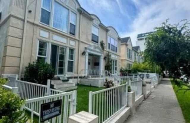 137 S Crescent Dr photos photos