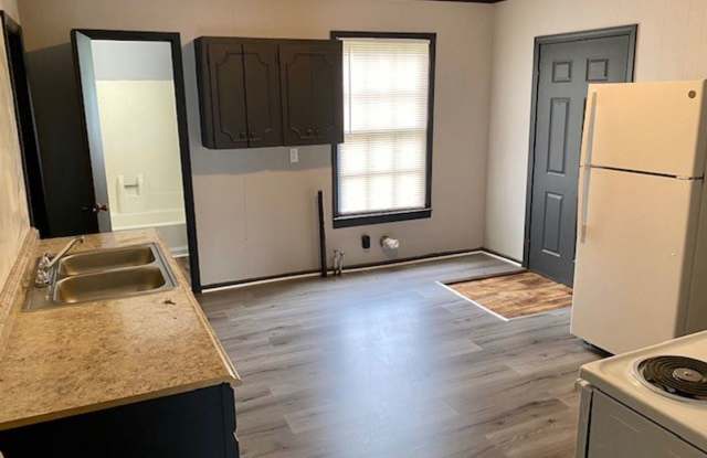 3419 Alpine St. Gallery 3