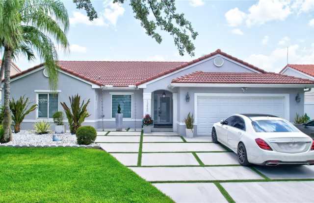 13440 SW 17th Ct photos photos