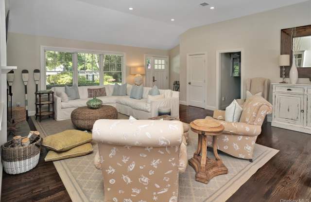 32 White Oak Lane Gallery 4