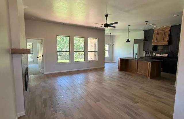 Brand-New 2026 Build in Yukon! 4 Bedrooms, Gas Fireplace & 3-Car Garage! Gallery 3