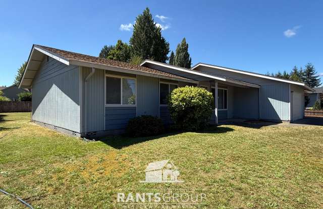 Spacious 3-Bed 2-Bath Tumwater Home with Large Yard! Close to I-5! photos photos
