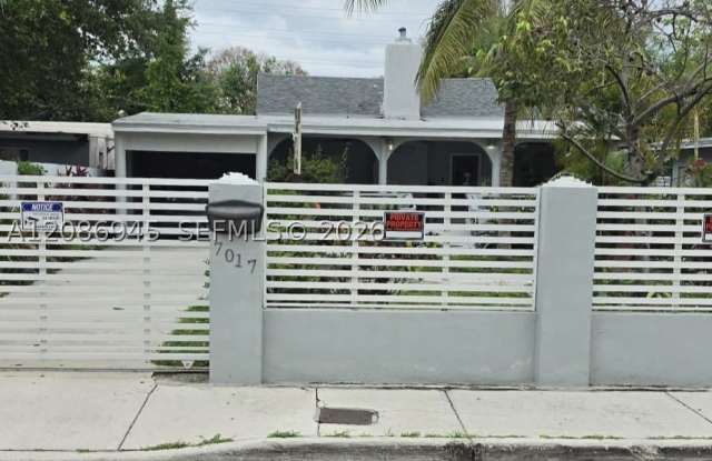 7017 NW 5th Ct Gallery 1