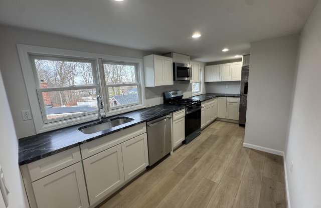 259 Matawan Avenue unit: 2 photos photos