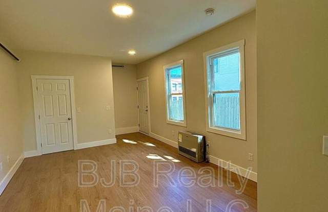 26 Revere Street - 26 Revere Street, Portland, ME 04103