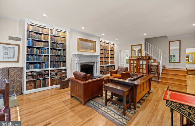 2426 I Street NW Gallery 2