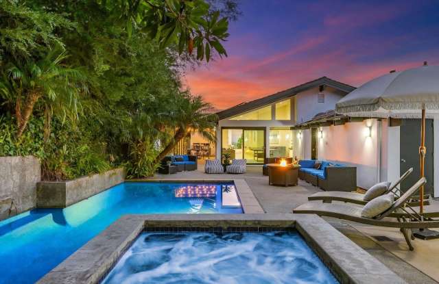 7256 Rue Michael Gallery 2