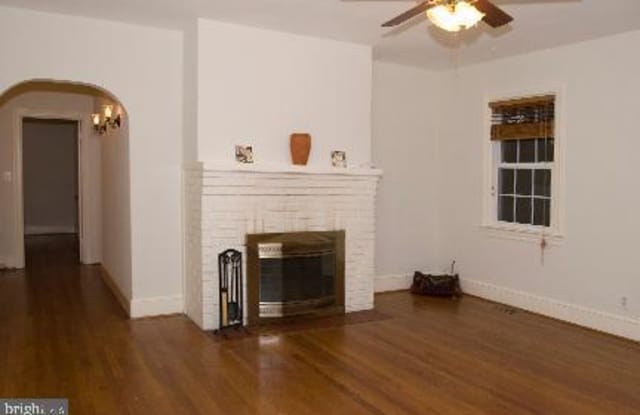 407 LITTLE STREET - 407 Little Street, Alexandria, VA 22301