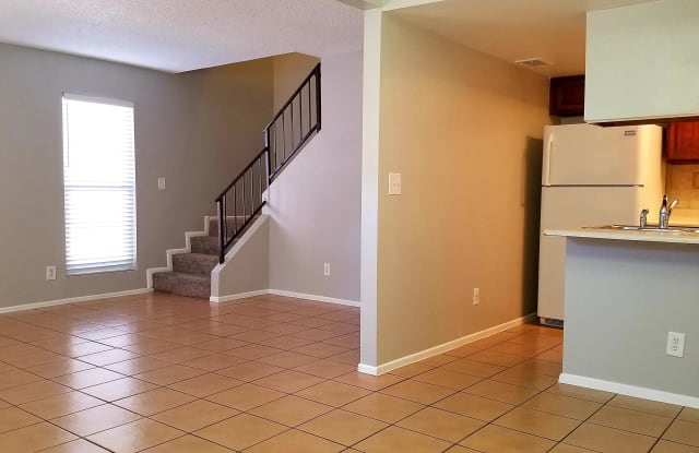 5240 W BELLEVIEW Street - 5240 West Belleview Street, Phoenix, AZ 85043
