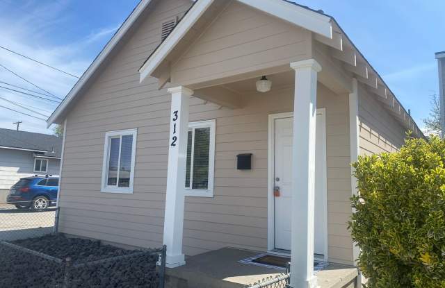 312 16th Street Sparks, NV 89431 photos photos
