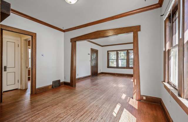 MUST SEE 5BD/2BA House close to U of M! Avail. 9/1/26! photos photos