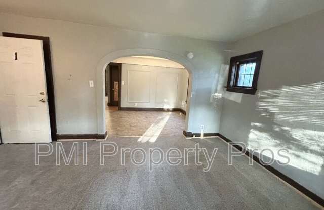 3112 N 38th St photos photos