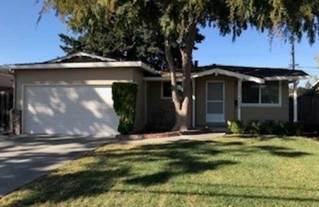 Spacious Cambrian 3 bed 2 bath home available now photos photos