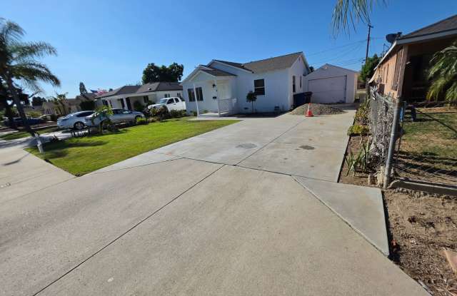 Completely Renovated 2-Bedroom Home in Cypress with Spacious Yard Gallery 3