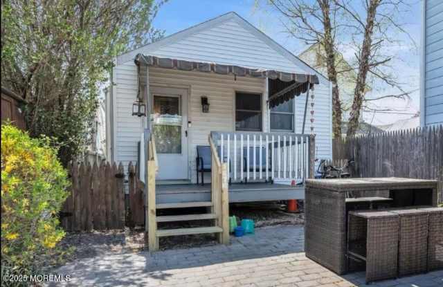 503 1/2 Park Place Avenue photos photos