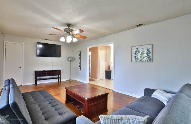 2109 Collins Avenue photos photos 2109 Collins Avenue photos photos