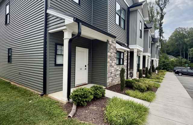 52 Cuddington Lane - 1 Gallery 2