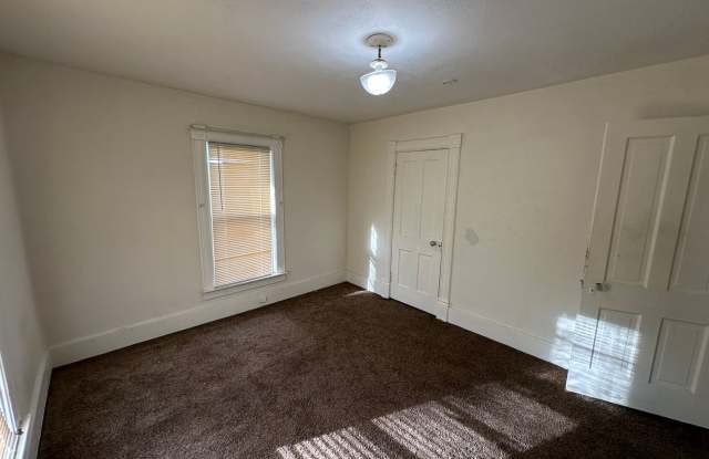$1600 - 3 Bedroom 1 Bathroom home in Morningside Gallery 4