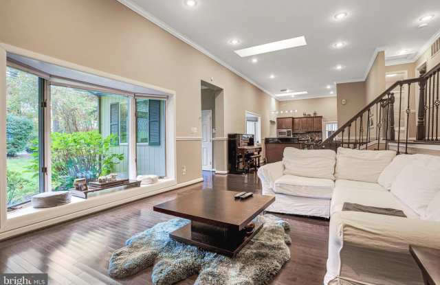 6507 OLD CHESTERBROOK ROAD - 6507 Old Chesterbrook Road, McLean, VA 22101