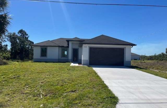 3121 32nd Street SW photos photos