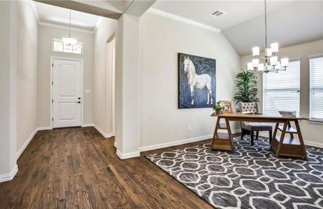 3002 Charles Drive Gallery 2