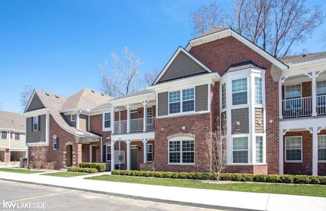 8249 Annsbury - 8249 West Annsbury Circle, Macomb County, MI 48316