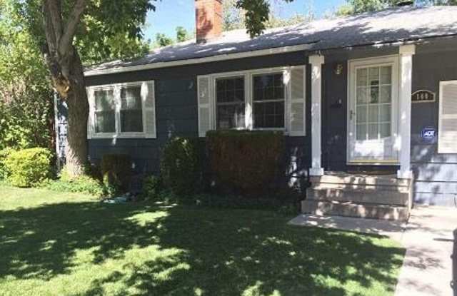 CLOSE TO UNR - HARDWOOD FLOORS - FENCED BACKYARD - LANDSCAPE MAINTENANCE PROVIDED photos photos