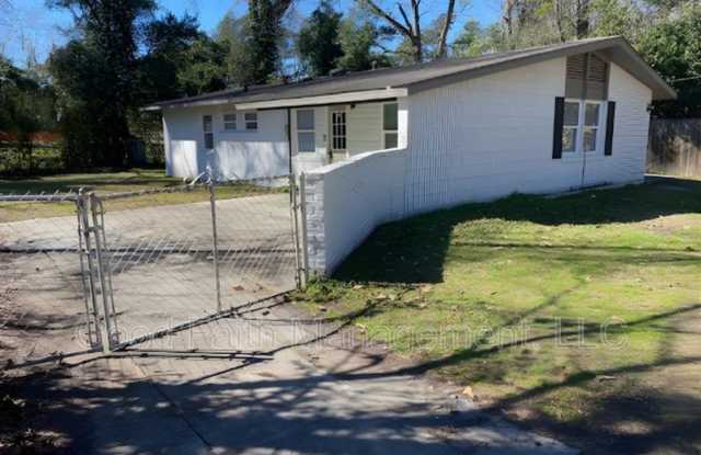 2280 Darlington Drive photos photos