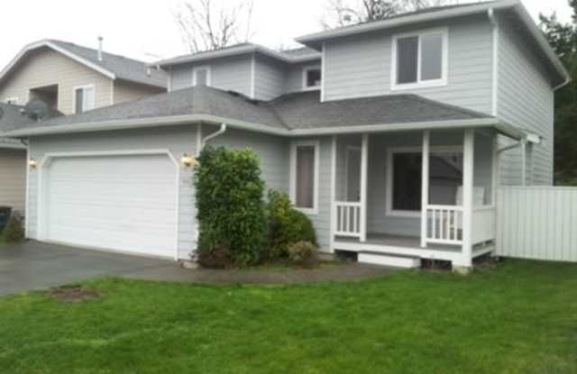 Relax in this Beautiful 3 Bedroom 2.5 Bath Home with Sun-room and Skylights! - 4007 Glengary Road, Bellingham, WA 98226