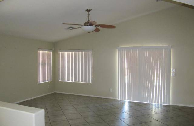 16000 W BARTLETT Avenue Gallery 3
