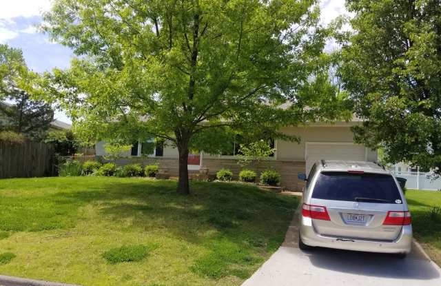 1207 Folger Avenue - 1207 Folger Avenue, Kirkwood, MO 63122