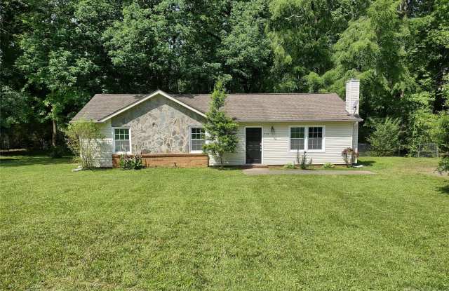 710 Sharon Drive - 710 Sharon Drive, Waxhaw, NC 28173