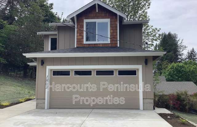 1803 NE Windermere Dr photos photos