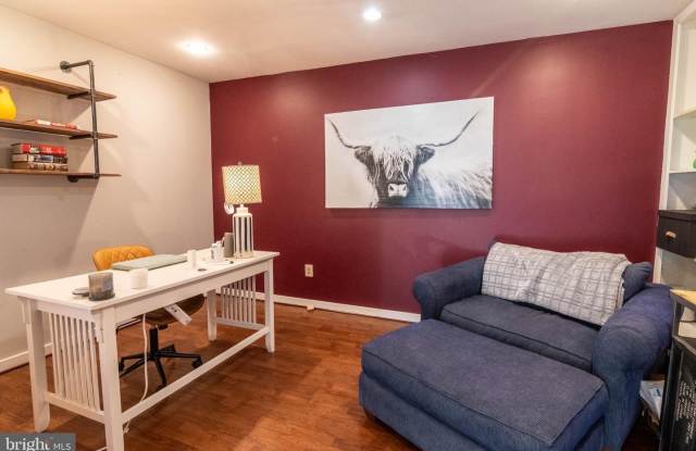 2207 CEDAR COVE CT Gallery 4