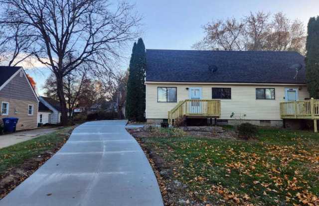 1627 E Glenwood Dr photos photos