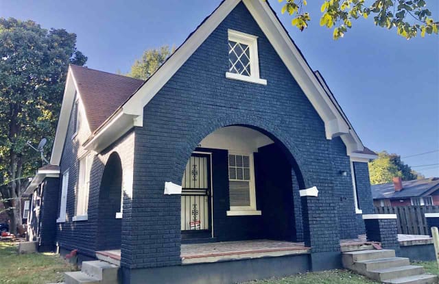 743 E PARKWAY - 743 East Parkway South, Memphis, TN 38104