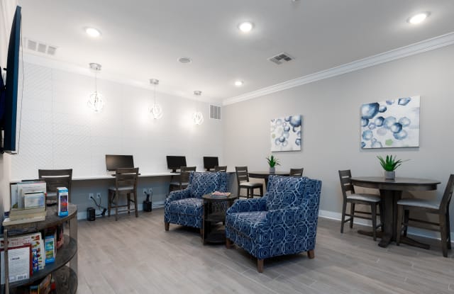 The Oaks on the Lake- Active Adult 55+ Living Gallery 2