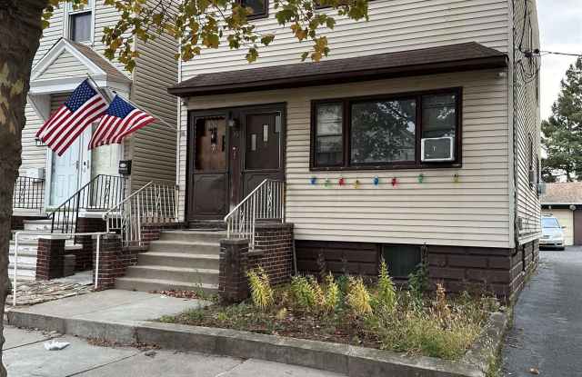 36 HUMPHREY AVE photos photos